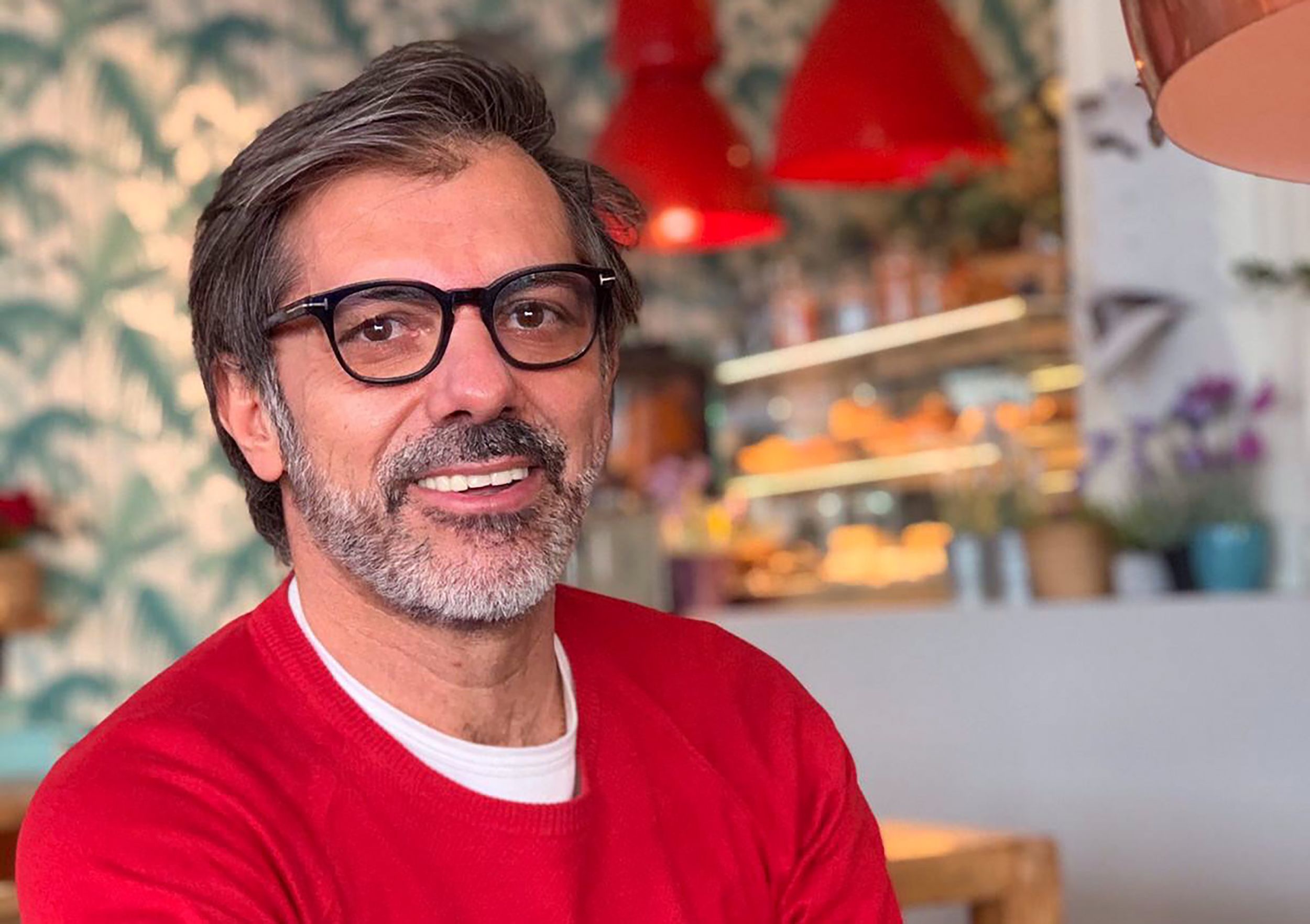 Dr. Rafael Urrialde de Andrés, miembro del Comité Médico de Cuídate+