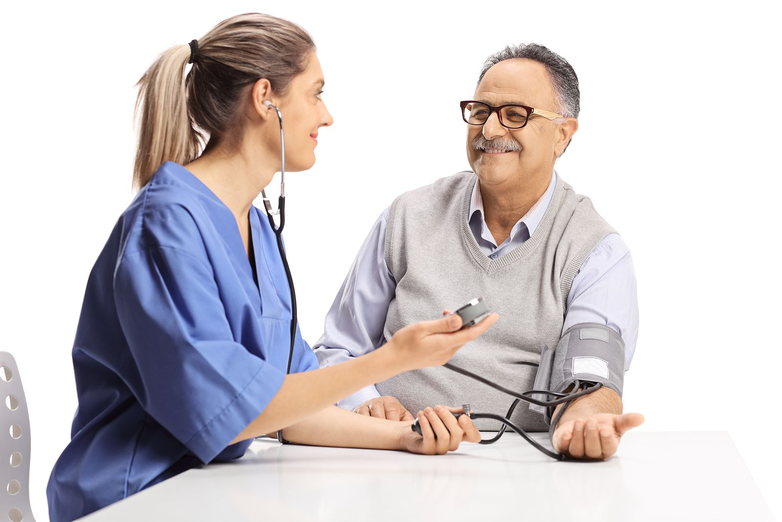 Este el suplemento que baja la tensión arterial en adultos mayores. Bigstock